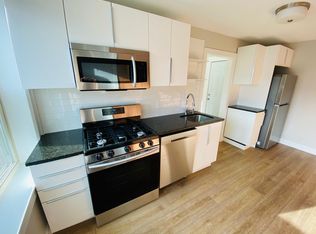 272 Pleasant St APT 4, Worcester, MA 01609