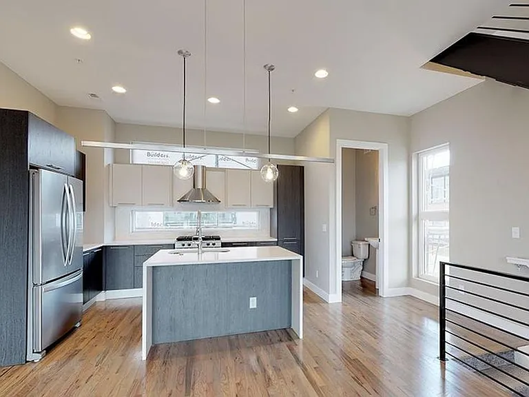 1752 W 41st Ave — Photo 20