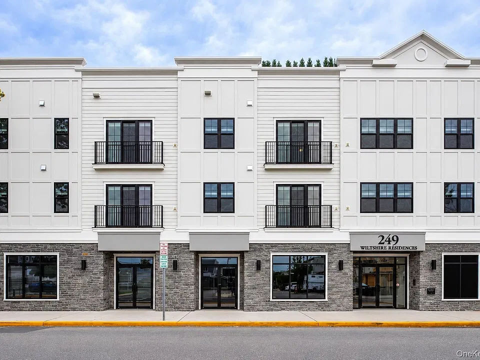 249 Drexel Ave #202