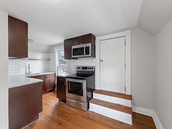 3rd image of 333-335 Delaware Ave APT 335-3