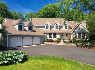 19 Farrington Ln, South Hamilton, MA 01982