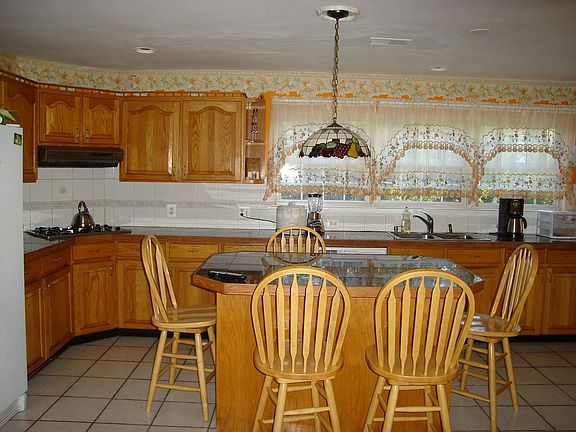 Center Island Kitchen