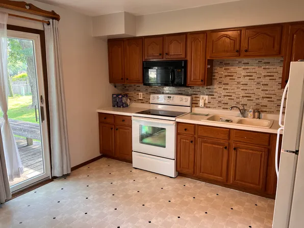 701 6th St SE, Mason City, IA 50401