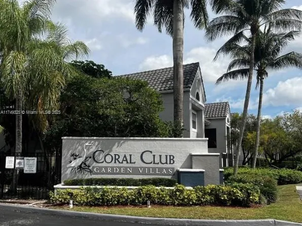 15070 SW 103rd Ln APT 2204, Miami, FL 33196