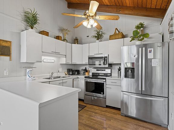 5th image of 715 Upper Windsor Way