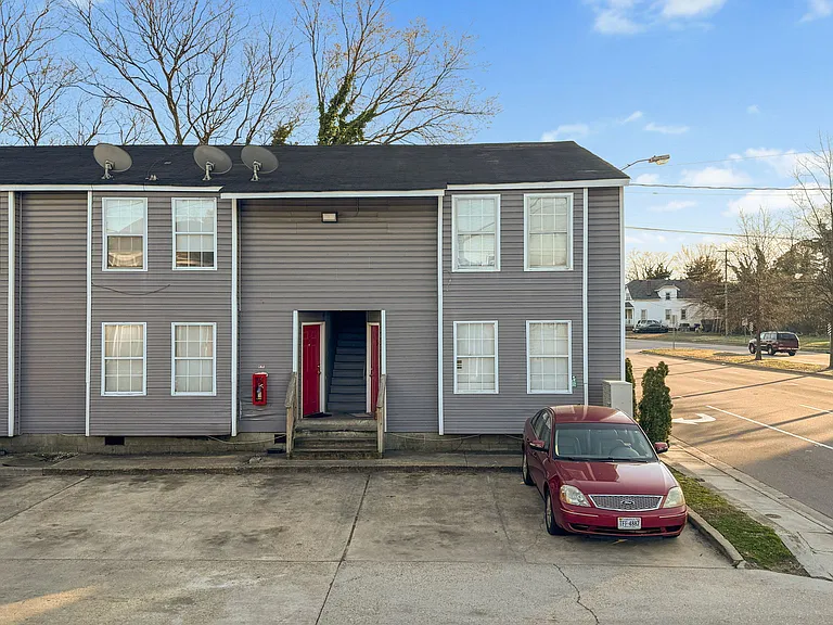 1100 Wilson Rd #7 — Photo 17