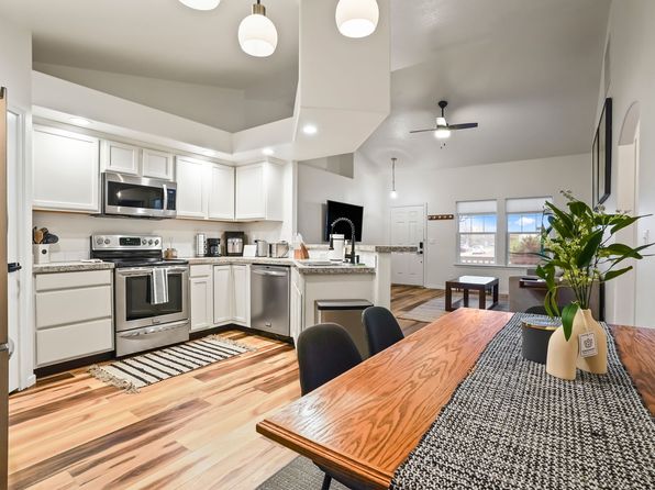 349 W Quaking Aspen Ln