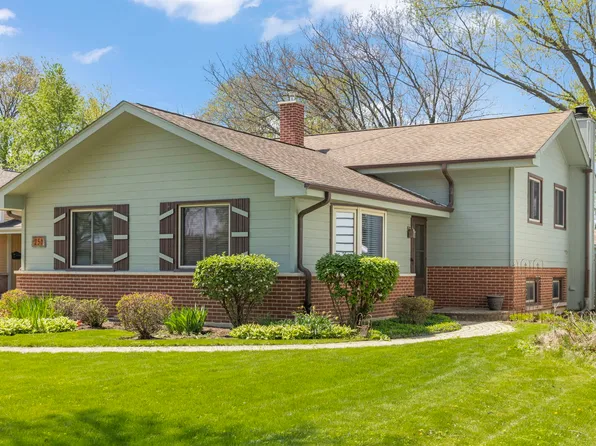 256 S Ellyn Ave, Glen Ellyn, IL 60137