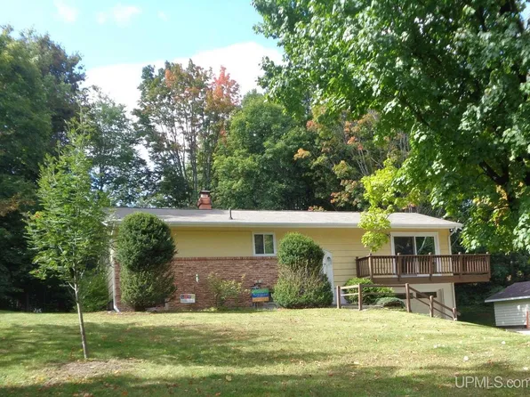 206 W Nicolet Blvd, Marquette, MI 49855