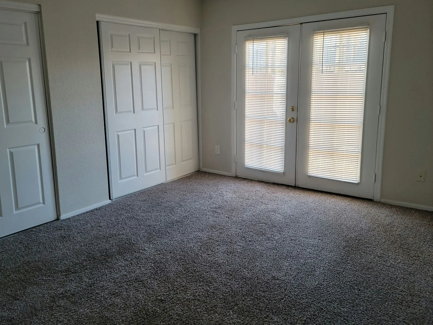 Cozy 2 Bed 2 Bath Town-home in Central Phoenix!! — Photo 3