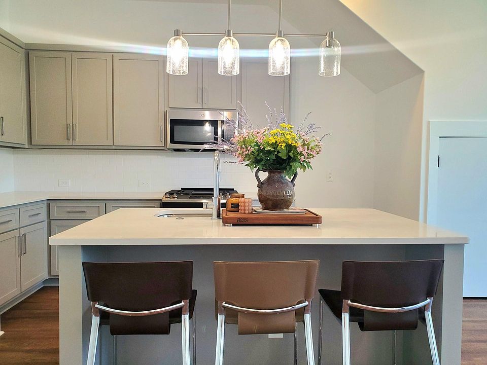 modern kitchen breakfast island