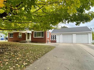 1819 Grace St, De Pere, WI 54115