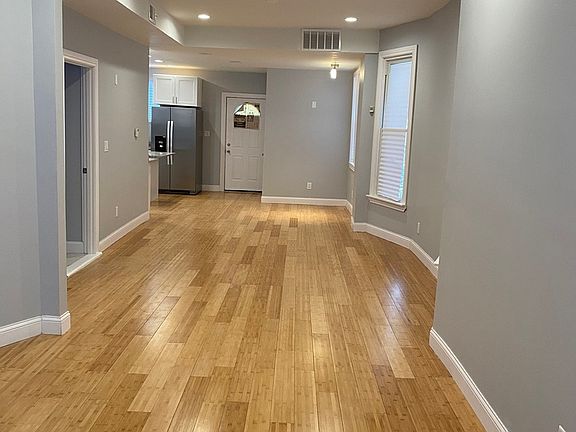 2nd image of 5446 W Race Ave