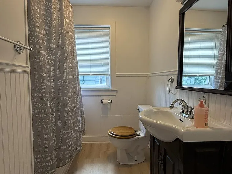 801 W Cherry St — Photo 11