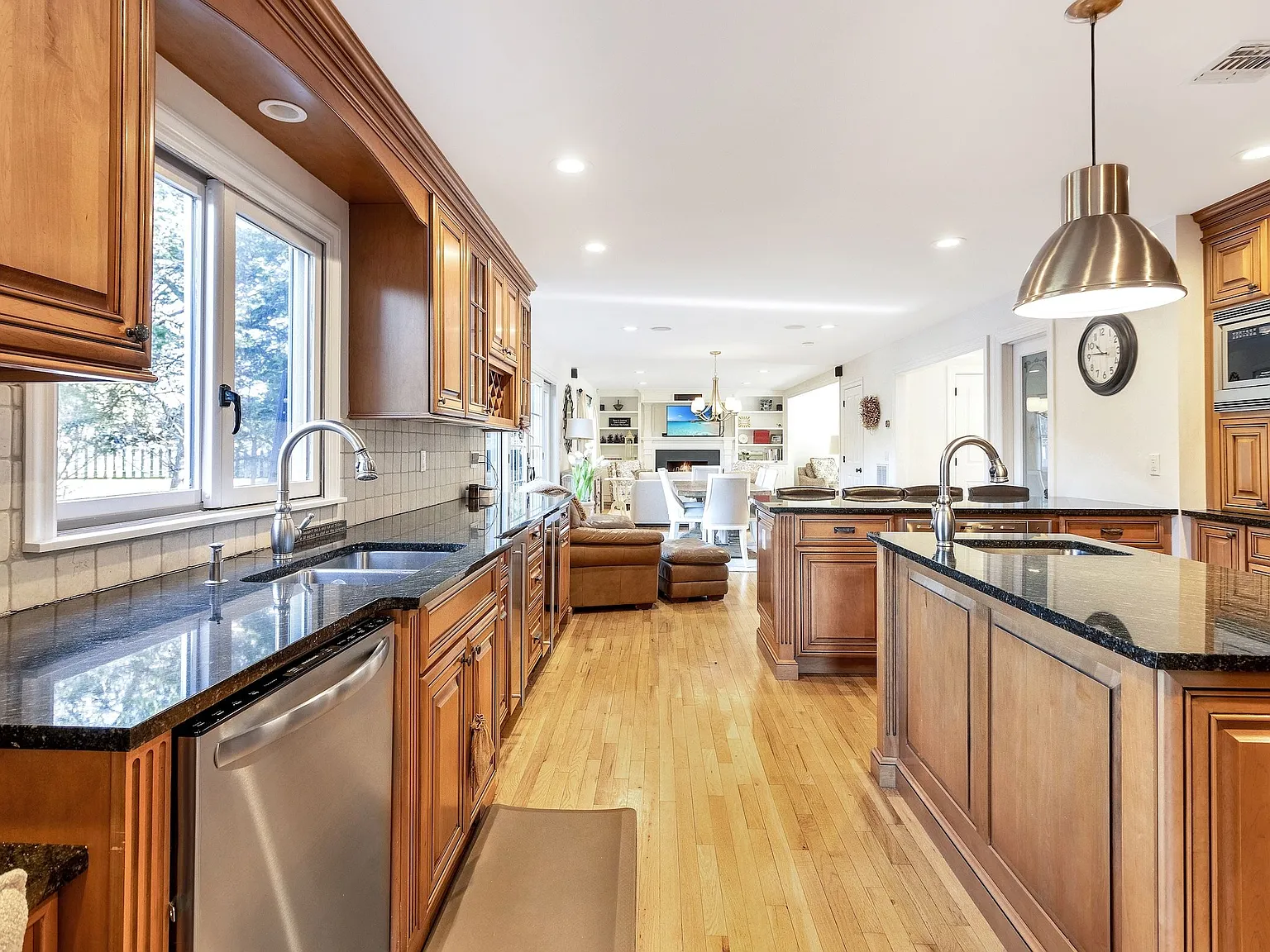 435 Luptons Point Road, Mattituck, NY 11952 — Photo 4