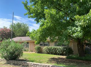 612 Braune St, Hico, TX 76457