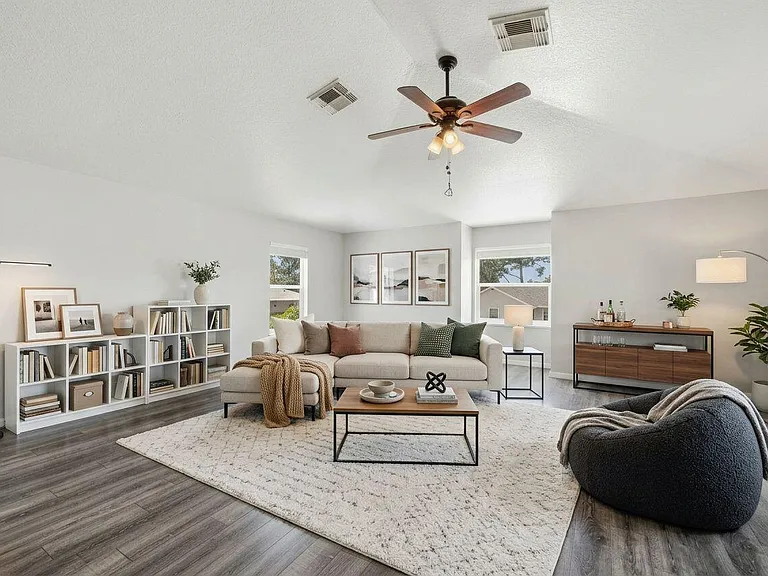 1707 SE Manth Ln — Photo 15