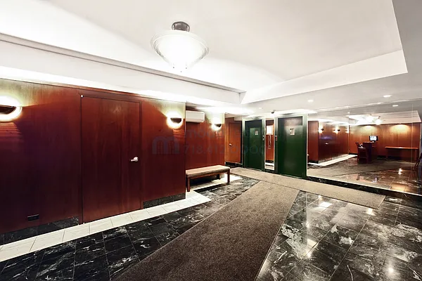 Sold by Moda Realty | media 4