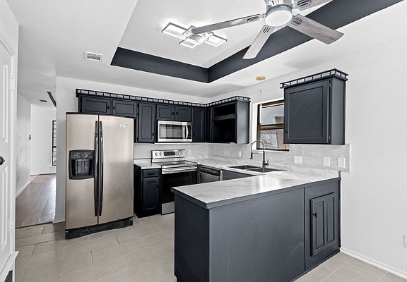 3rd image of 5349 Northridge Blvd