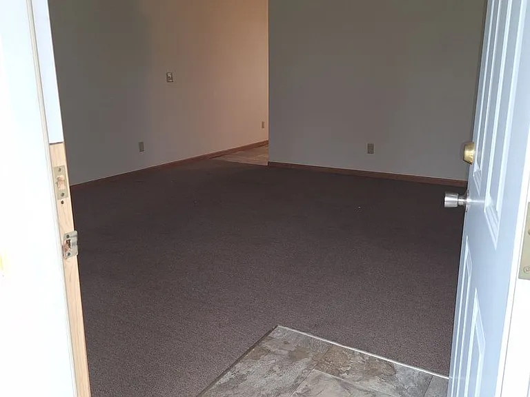 436 W Light St — Photo 13