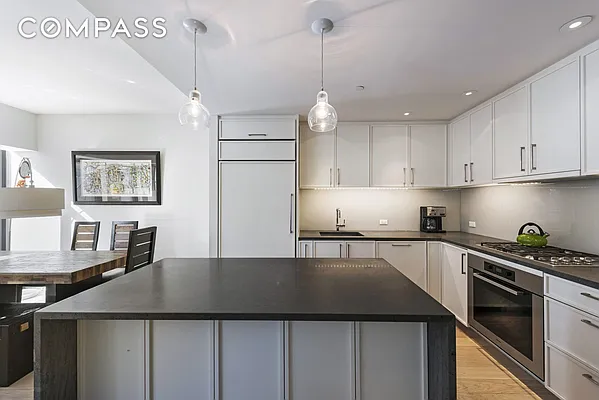 Rented by Compass | media 10