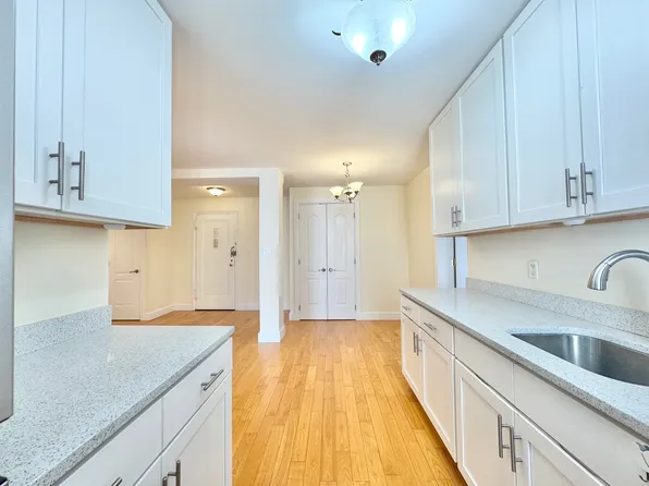 36-40 Bowne Street image 12 of 21