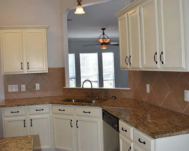 509 Lakota Ln — Photo 12