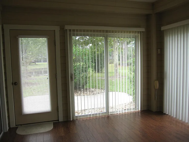110 Commodore Dupont St — Photo 5