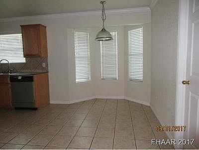 5th image of 3008 Phoenix Dr