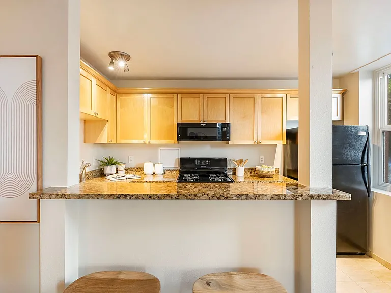 1205 SW Cardinell Dr #102 — Photo 16