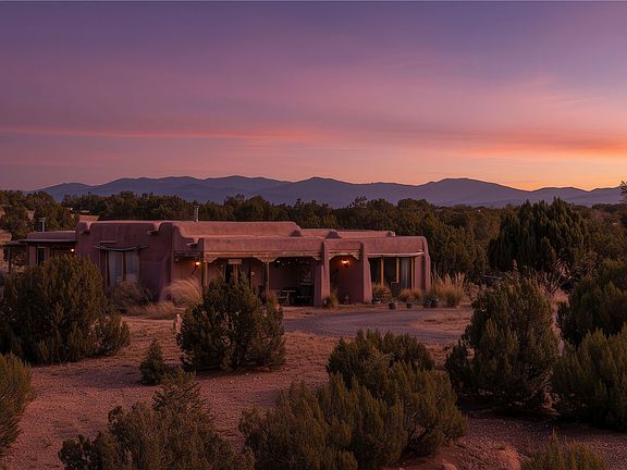 3rd image of 27 San Marcos Rd W