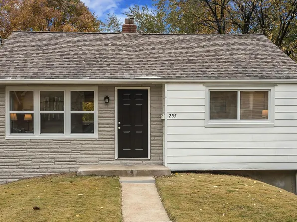 255 Monica Dr, Saint Louis, MO 63127