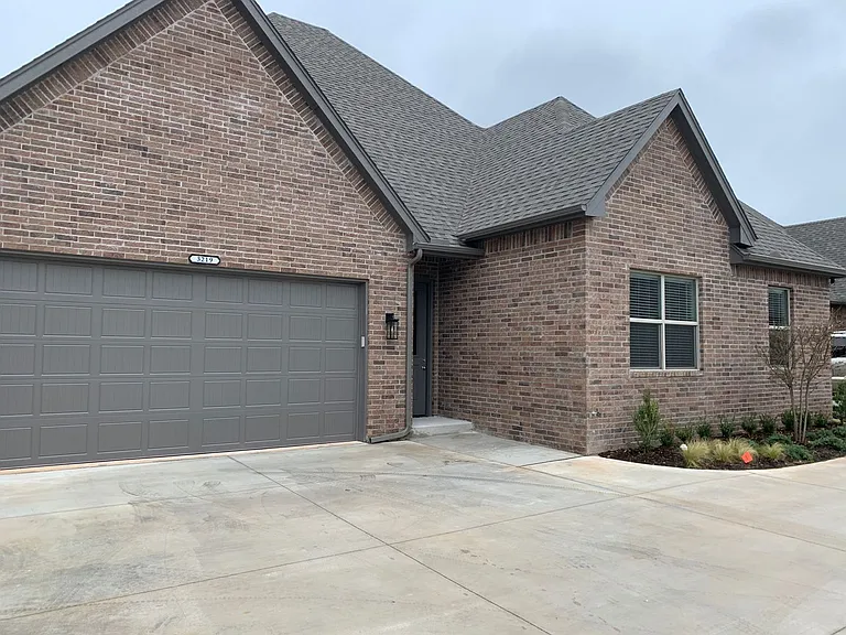 3219 Enclave Pl — Photo 11