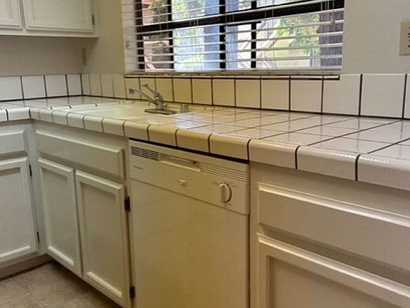 3rd image of 1400 Bowe Ave APT 703