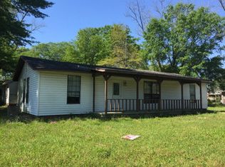 305 E Laurel St, Ellisville, MS 39437