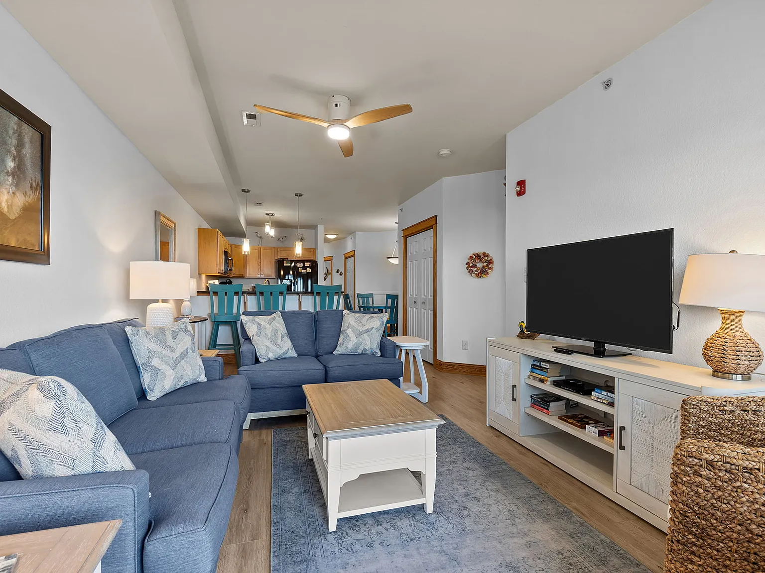 2 bed, 2.5 bath, 1008 sqft, $2,195 — Photo 4
