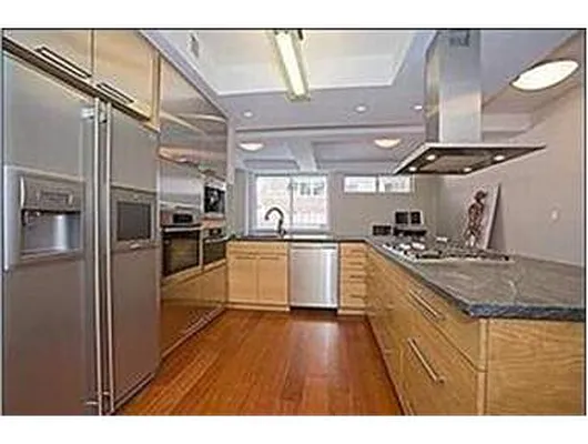 Rented by Douglas Elliman | media 28