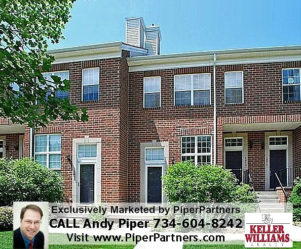 1858 Lindsay Ln photo 1