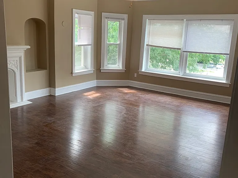 7831 S Cornell Ave #1 — Photo 1