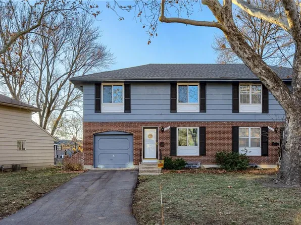 8320 Mackey St, Overland Park, KS 66212