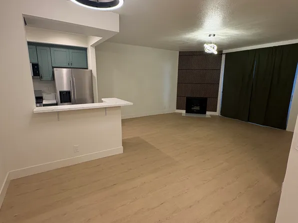 5620 Yolanda Ave APT 111, Tarzana, CA 91356