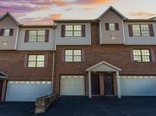 27 Ocean View Dr, Morgantown, WV 26505