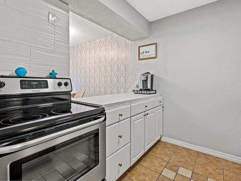 4215 Eastbay Dr #1805D — Photo 4