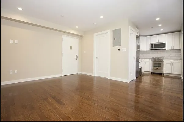 Rented by REAL New York | media 5