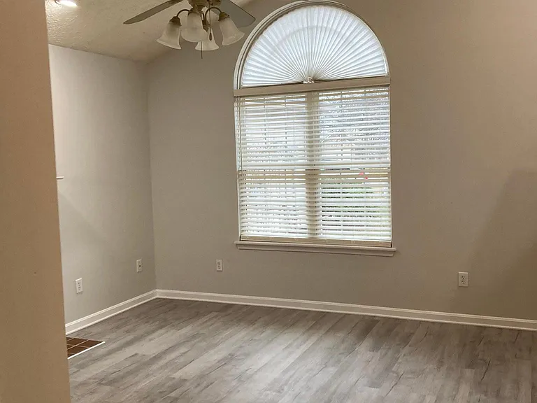 7547 Eagle Ridge Dr — Photo 5