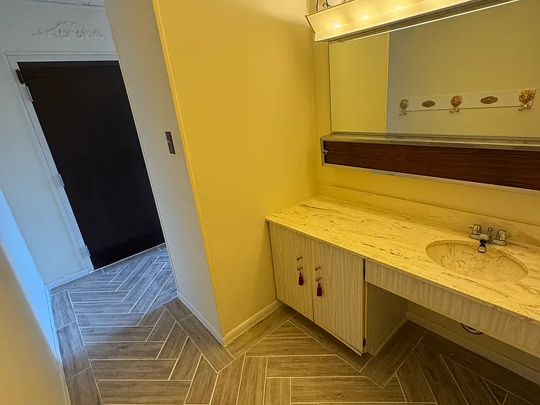 2160 Greentree Rd #711 — Photo 7