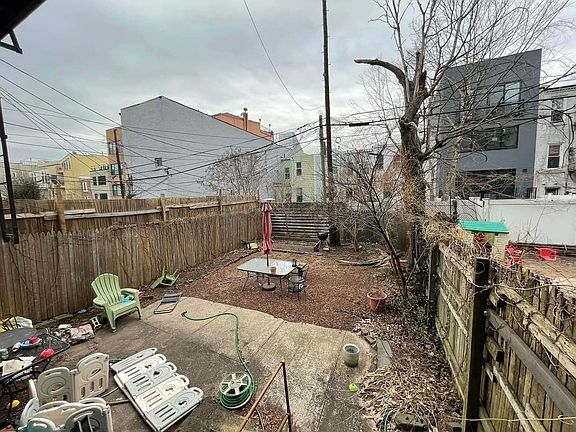 3rd image of 373 13th St
