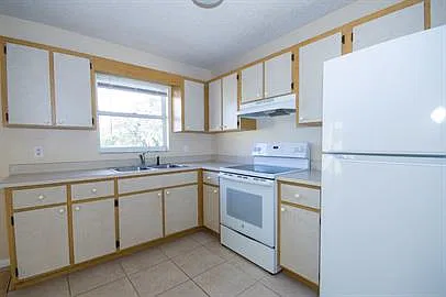 31247 Fernway St — Photo 3