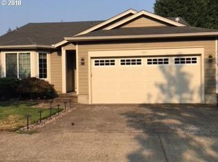 17410 Trillium Park Dr, Oregon City, OR 97045