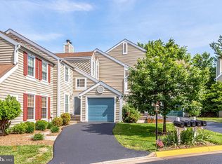1512 Deer Point Way, Reston, VA 20194